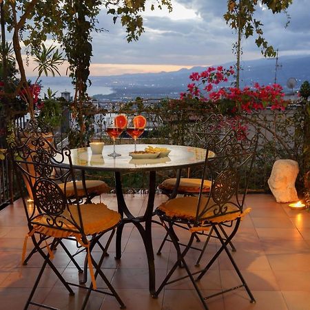 Le Terrazze Del Teatro Greco Villa Taormina Exterior foto