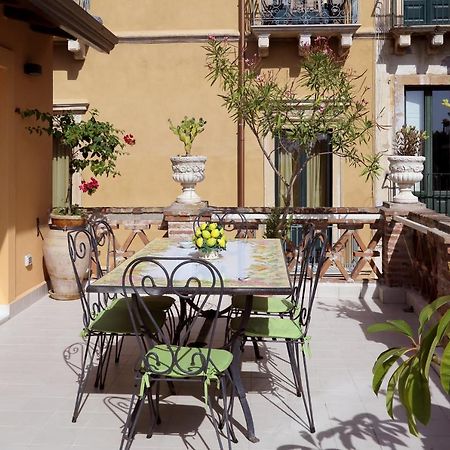Le Terrazze Del Teatro Greco Villa Taormina Exterior foto