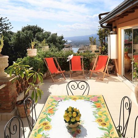Le Terrazze Del Teatro Greco Villa Taormina Exterior foto