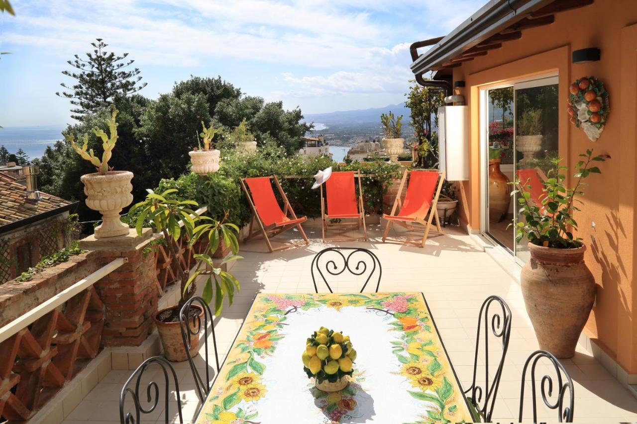 Le Terrazze Del Teatro Greco Villa Taormina Exterior foto