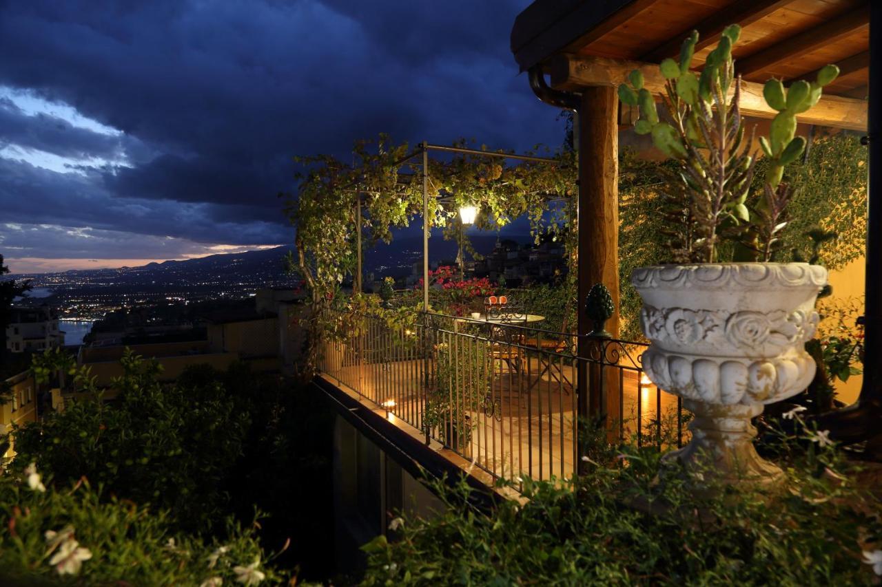 Le Terrazze Del Teatro Greco Villa Taormina Exterior foto