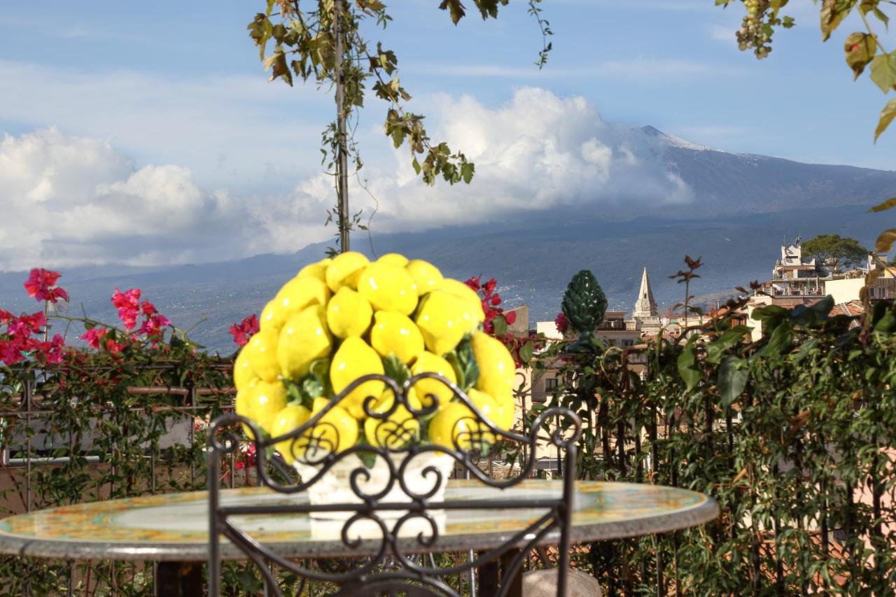 Le Terrazze Del Teatro Greco Villa Taormina Exterior foto